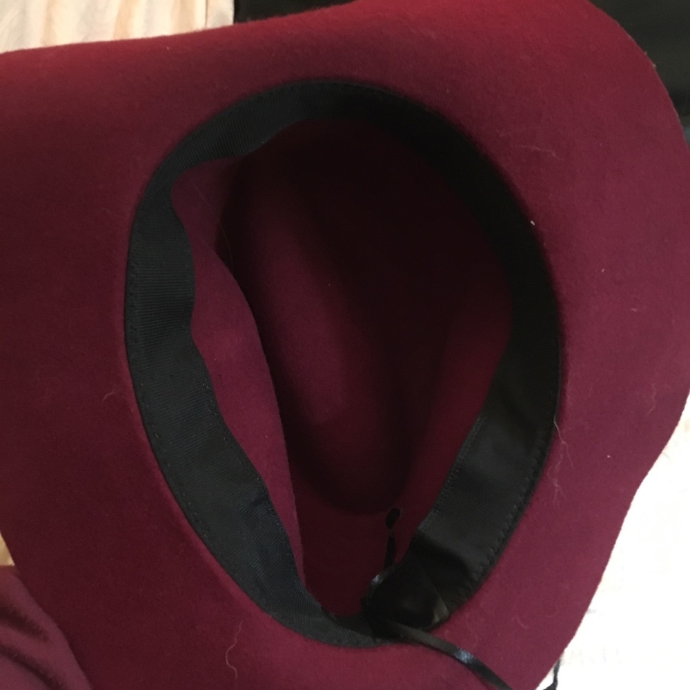 New - Picture 2 of 4